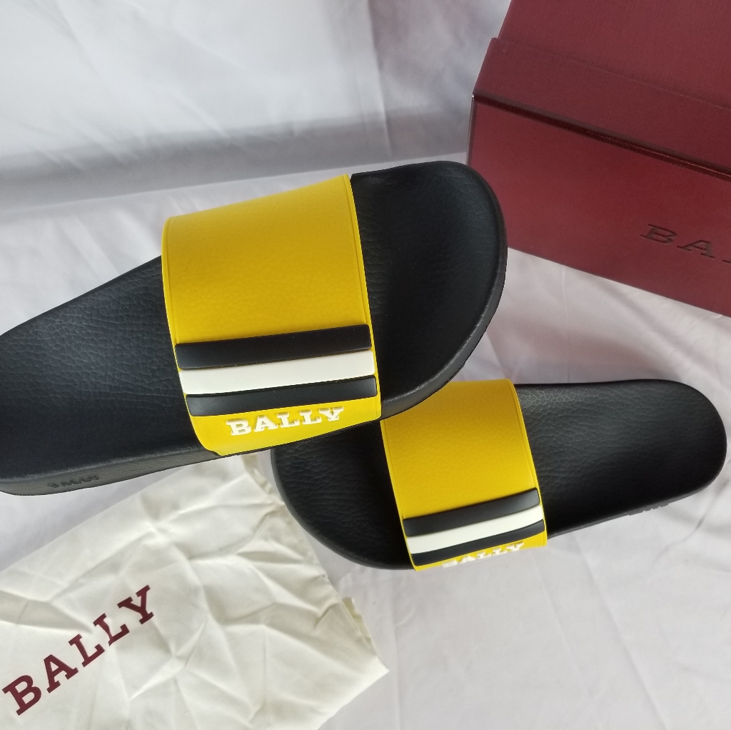 Bally Slides Kodak 12 M Black/Yellow Logo